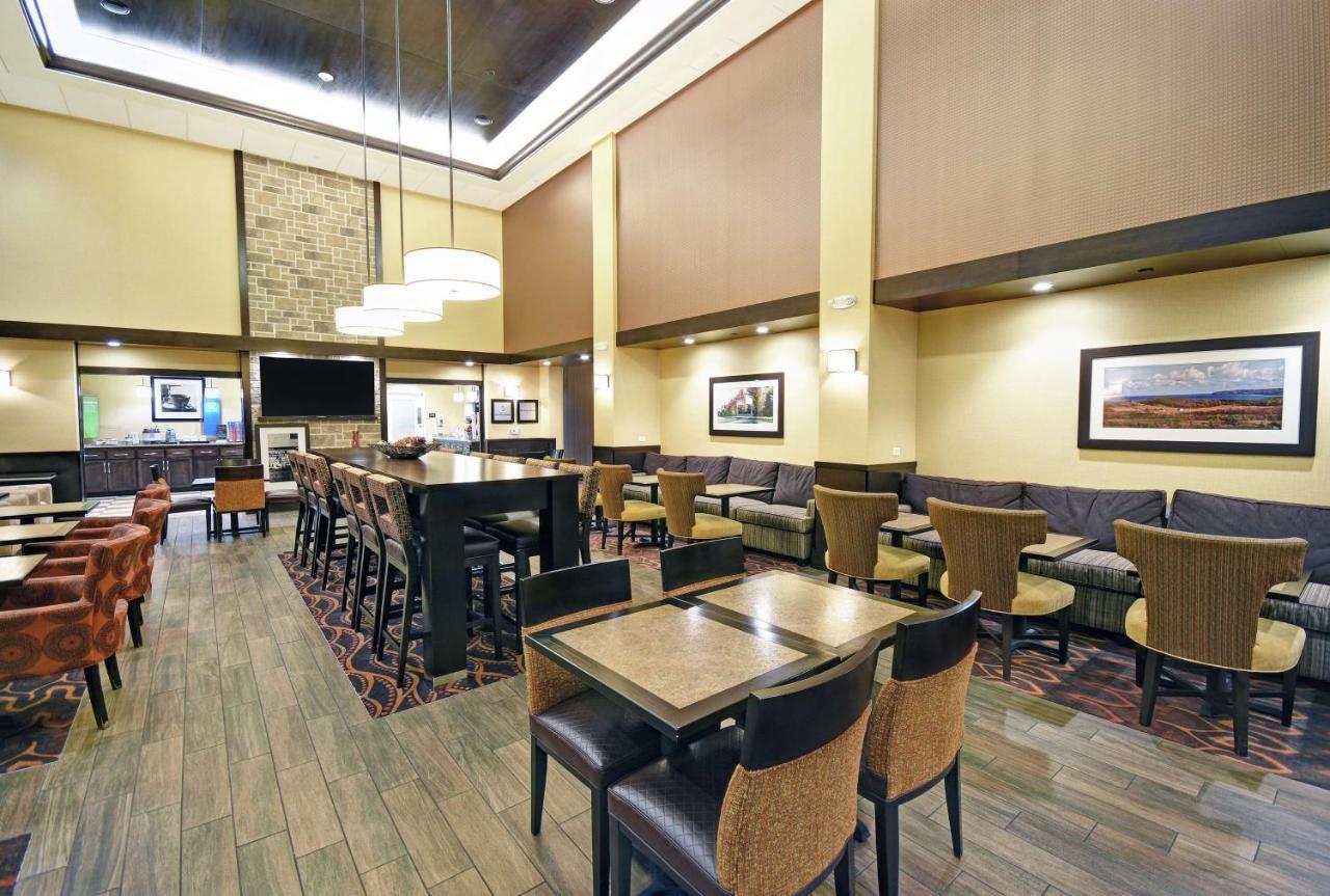 Hampton Inn & Suites Milwaukee/Franklin Franklin  Exteriör bild