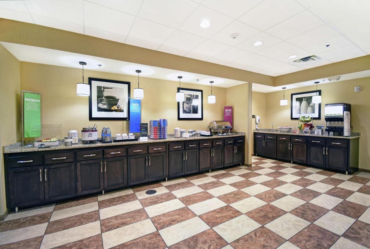 Hampton Inn & Suites Milwaukee/Franklin Franklin  Exteriör bild